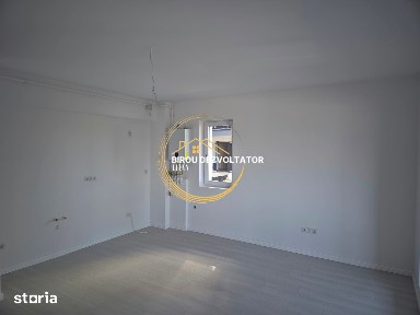 Pretabil comercial Birou Parter cu gradina Acces facil Pallady Titan