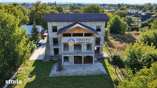 Casă P+2E din cărămidă, 549 mp, teren 1.400 mp, construcție 2021, Rozn