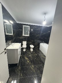 Vand casa isalnita