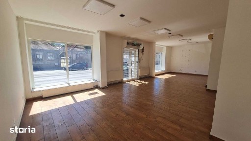 Spatiu comercial 110mp Central