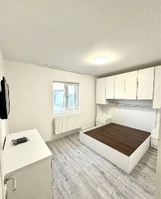 Apartament cu curte finalizat si intabulat.Mutare imediata