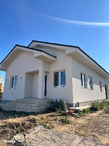 Casă de vânzare în Cordău - 160 mp, semifinisată