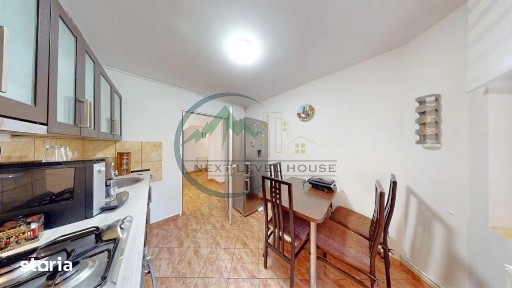 Apartament 3 camere, structura mare, etaj 1, Astra