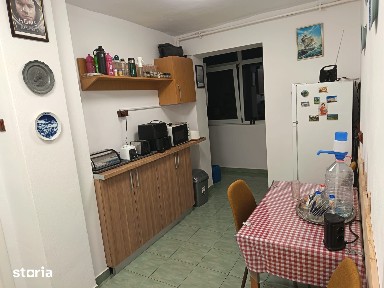 Apartament 2 camere 42 mp zona sf Vineri 62.000eur neg