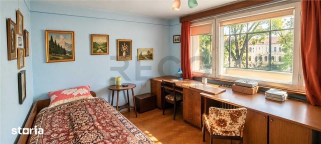 RECO Apartament semi-decomandat cu 3 camere
