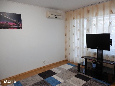 Garsonieră de închiriat, balcon și aer condiționat
