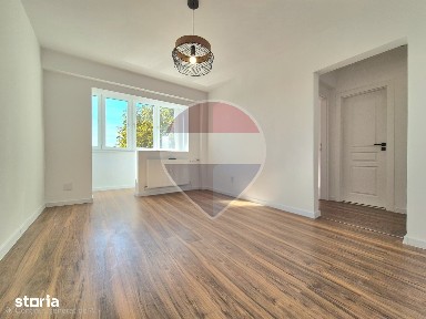 Apartament cu 2 camere, complet renovat - Aurel Vlaicu, zona Poetului