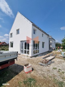 Casă Duplex fără pereți comuni -127 mp utili, 500 mp teren Sângeorgiu