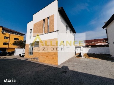 Casa cu 5 camere individuala Popesti central