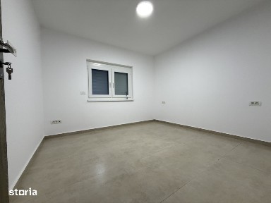 Apartament lux, 4 camere, 84 mp utili + 2 balcoane - COMPLEXUL STUDENT