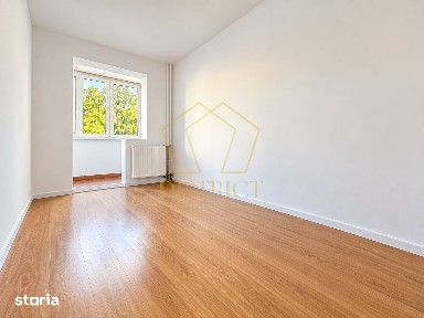 Apartament 3 camere zona Dacia 51 mp