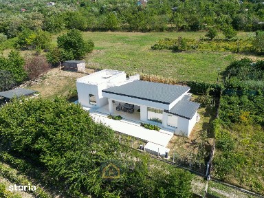 Vilă Unica Zona Hamak | 880mp teren | Asfalt | Posibilitate rate