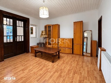 Apartament la casa, 2 camere de vanzare, strada Tudor Vladimirescu