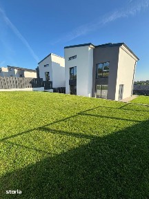 Duplex in Dezmir teren 342mp