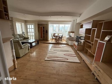 Inchiriez apartament cu 3 camere,Onix,Brasov