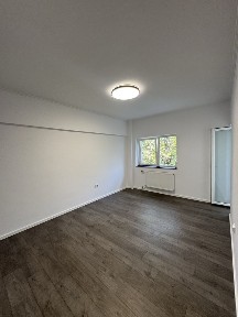 Proprietar- Vand garsoniera etaj 2/3 Metrou Stefan Cel Mare-Parcul Circului