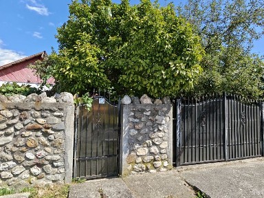 Vînd casa situata in Māldāresti de Jos