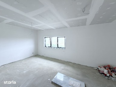 Casa noua cu etaj zona linistita in oras