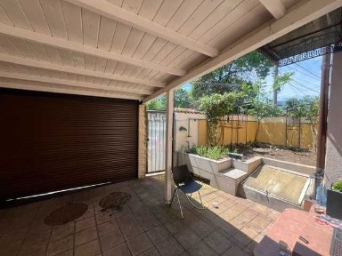 Proprietar inchiriez Casa/Vila cu curte, 5 camere trei bai, zona Brancoveanu, Alunisului