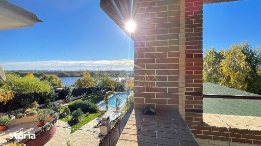 Vila 7 camere**Lake view**Ponton privat**Piscina**Teren 933 MP//Balote
