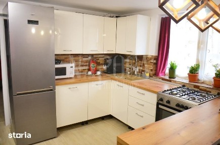 Apartament 3 camere de vanzare in Centru Oradea, Oradea