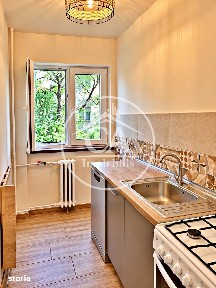 Apartament cu 3 camere de închiriat în zona Rogerius, Oradea