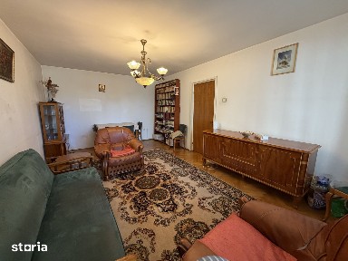 Apartament cu 3 camere de închiriat,Mircea cel Bătrân