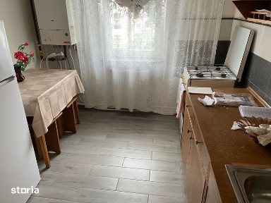Inchiriez apartament 2 camere zona Narcisa