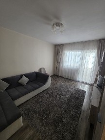 Ocazie! De inchiriat 2 camere decomandate,lux,etaj 1/4 Mazepa,zona banci.