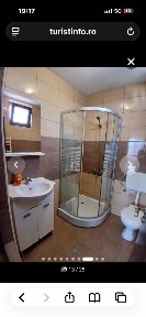Titlu: CAMERE ÎN VILĂ - ZONA DELFINARIU - UTILITĂȚI INCLUSE - STUDENȚI/ELEVI Camere de închiriat în vilă, zona Delfinariu, pentru studenți și elevi