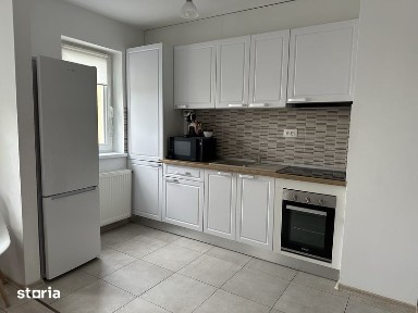Închiriez apartament in zona Coresi Tractoru Top City