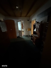 Casă cu 5 camere, curte mare, gata de utilizare