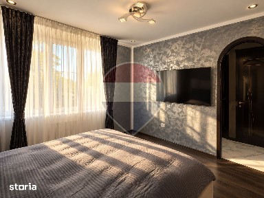 Apartament cu 3 camere de vânzare