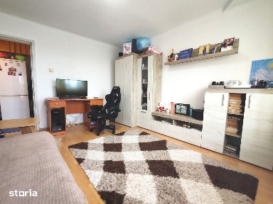 Apartament 2 camere Razboieni, balcon, etajul 3/4, mobilat si utilat