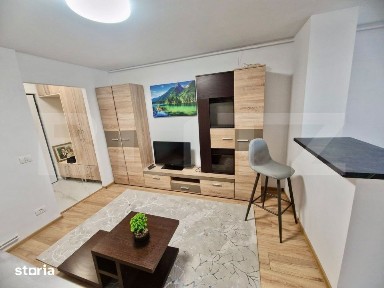Garsoniera de vanzare, 23.75 mp, zona Tractorul