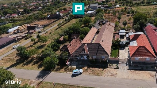Casa cu multiple destinatii in Galsa