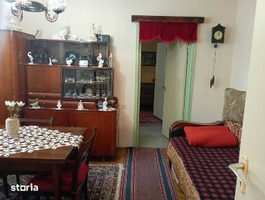 Apartament 2 camere,cu balcon-parter-zona pietei centrale Deva