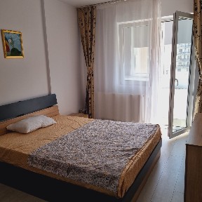 Inchiriez apartament 2 camere berceni (statia de metrou )