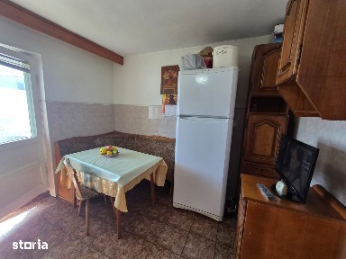 Decomandat 3 camere cartier Bistrita Lac