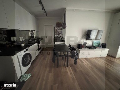 Apartament modern, 2 camere, 2 parcari, zona Eroilor