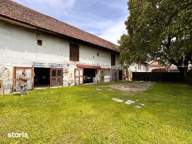 Vand casa indep. cu teren de circa 2447 m², in com. Vulcan jud. Brasov