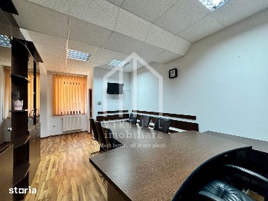 Spațiu de birouri, 4 camere, 50mp utili, curte proprie 15mp