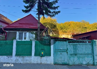 Casă de 2 camere, Medias