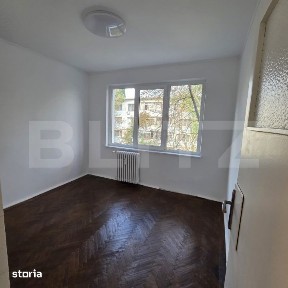 Apartament 3 camere, 60 mp, strada Albatros