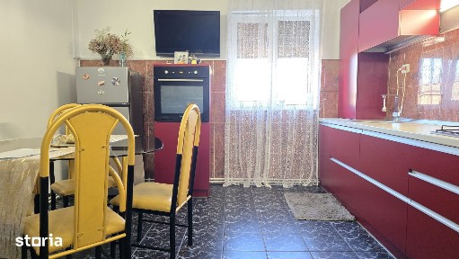Vand apartament 2 camere dec. Deva, Balcescu, intersectie cu 22 Dec