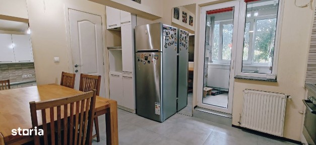 Apartament spatios cu 3 camere, decomandat, Calea Dorobantilor