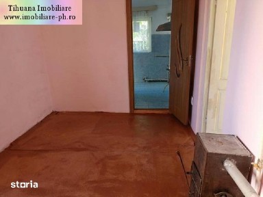 Casa de vanzare : Democratiei- (Lupeni-Armasilor)
