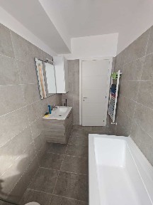 Apartamente 2 camere de inchiriat, bloc nou, zona Zavoi