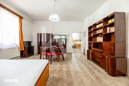 Vanzare apartament cu 2 camere, 74 mp, strada Iuliu Maniu - zona Centr
