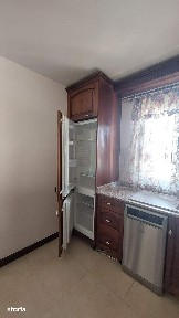 vila parter etaj living 5 cam 1.5 km de la cimitir sf vasile 1000 eur